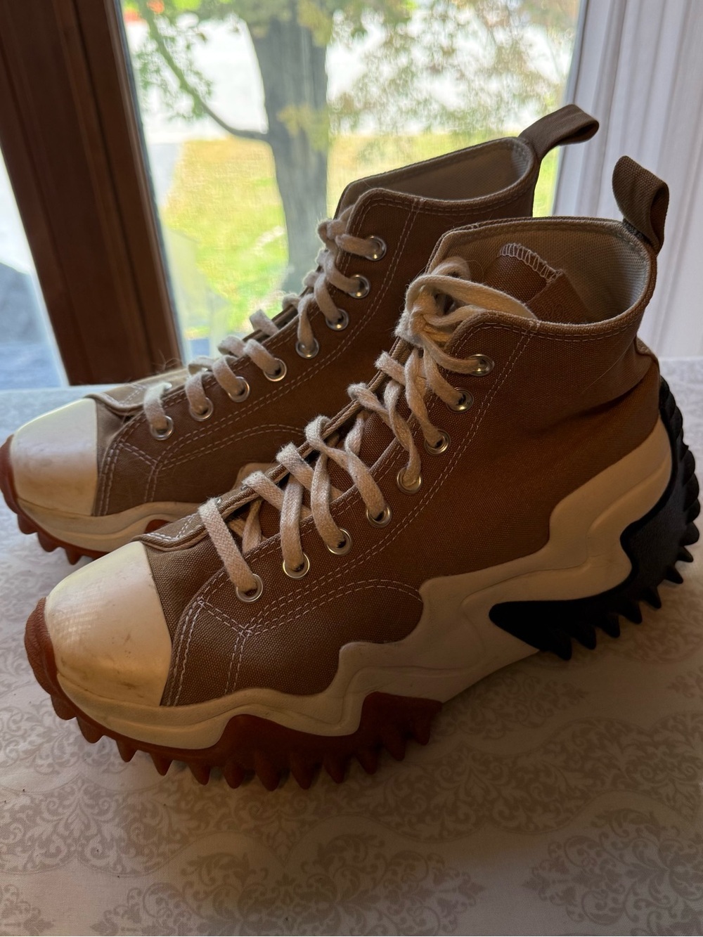 Converse Run Star Motion Hi Platform Sand Dune Sneakers US Women 9 Men 7.5